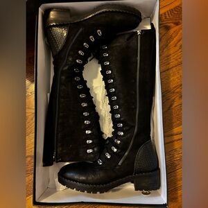 Women’s Black Lace-Up Tall Boots sz 9 Vintage Foundry
